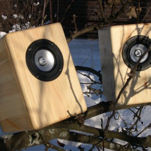 W3-871 (http://www.vikash.info/audio/W3-871S/)