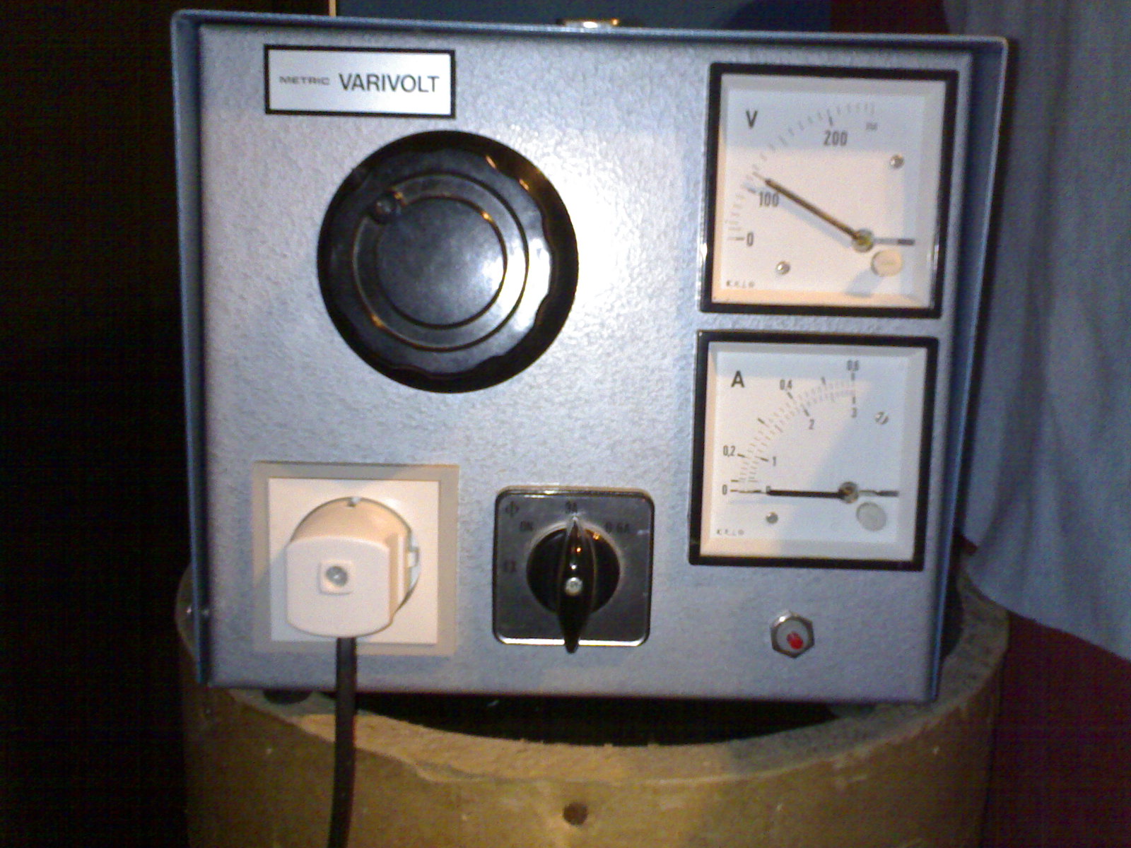 10 m2 leffahuone - poistopuhaltimen testausta