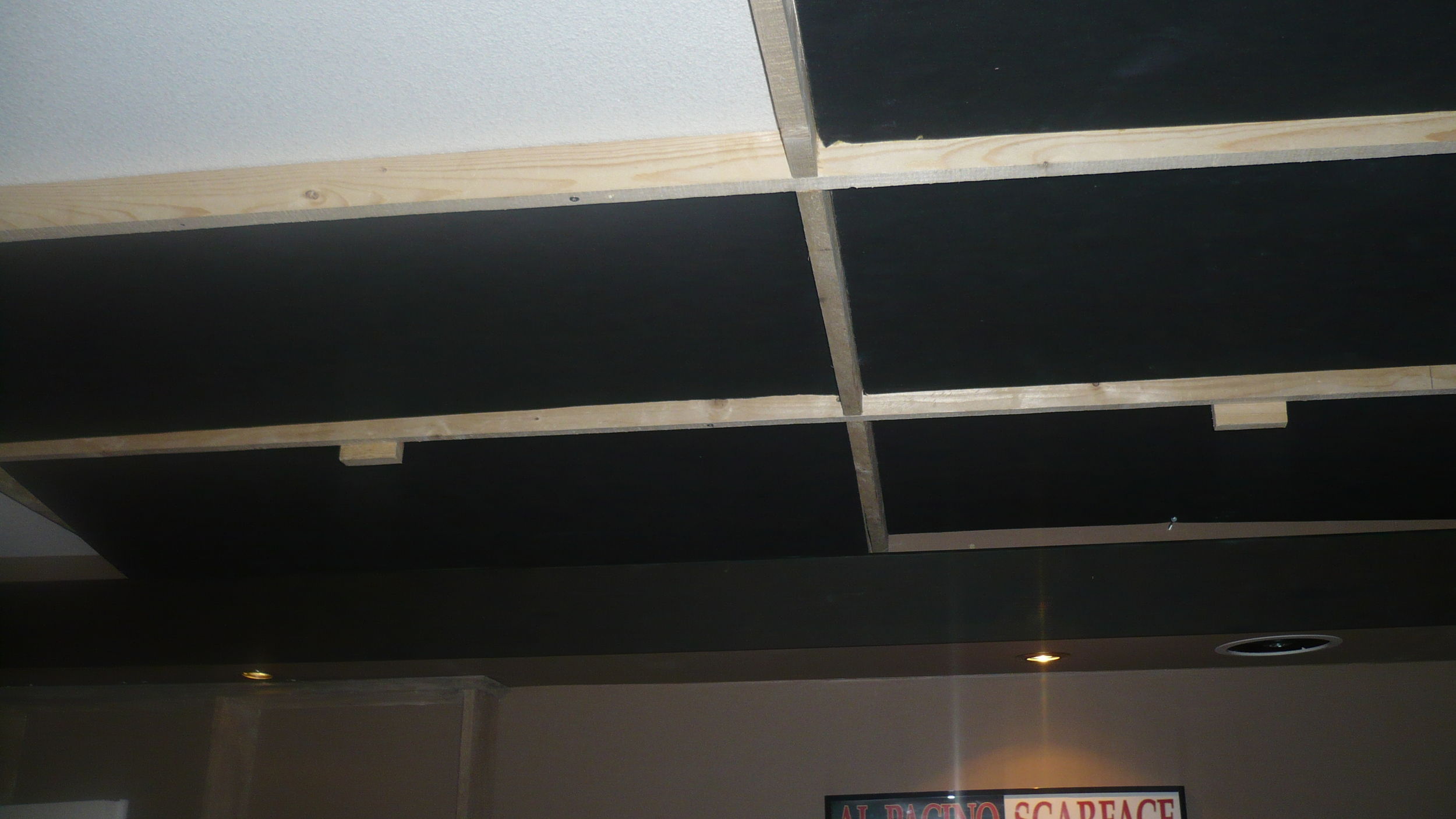 akustiikkakaton asennusta