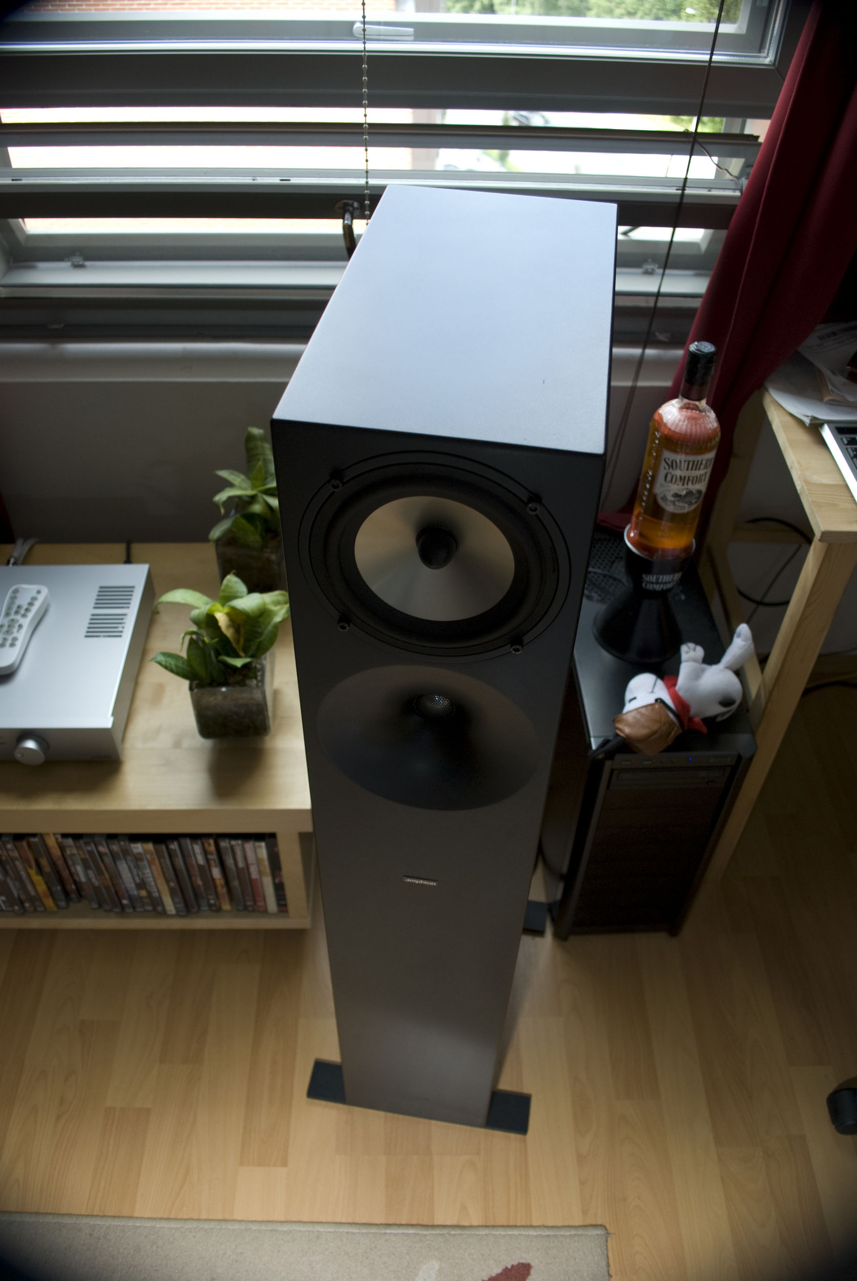 Amphion Xenon