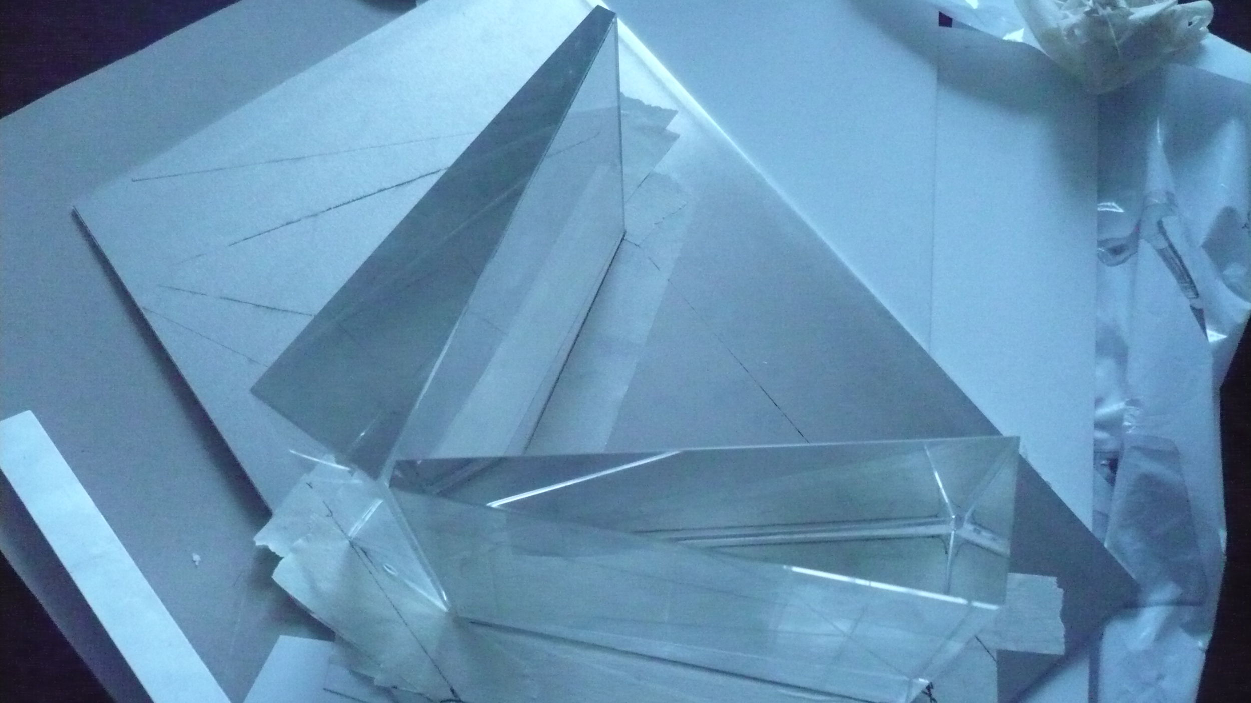 Anamorffiset prismat