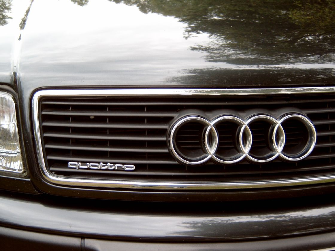 Audi_100q