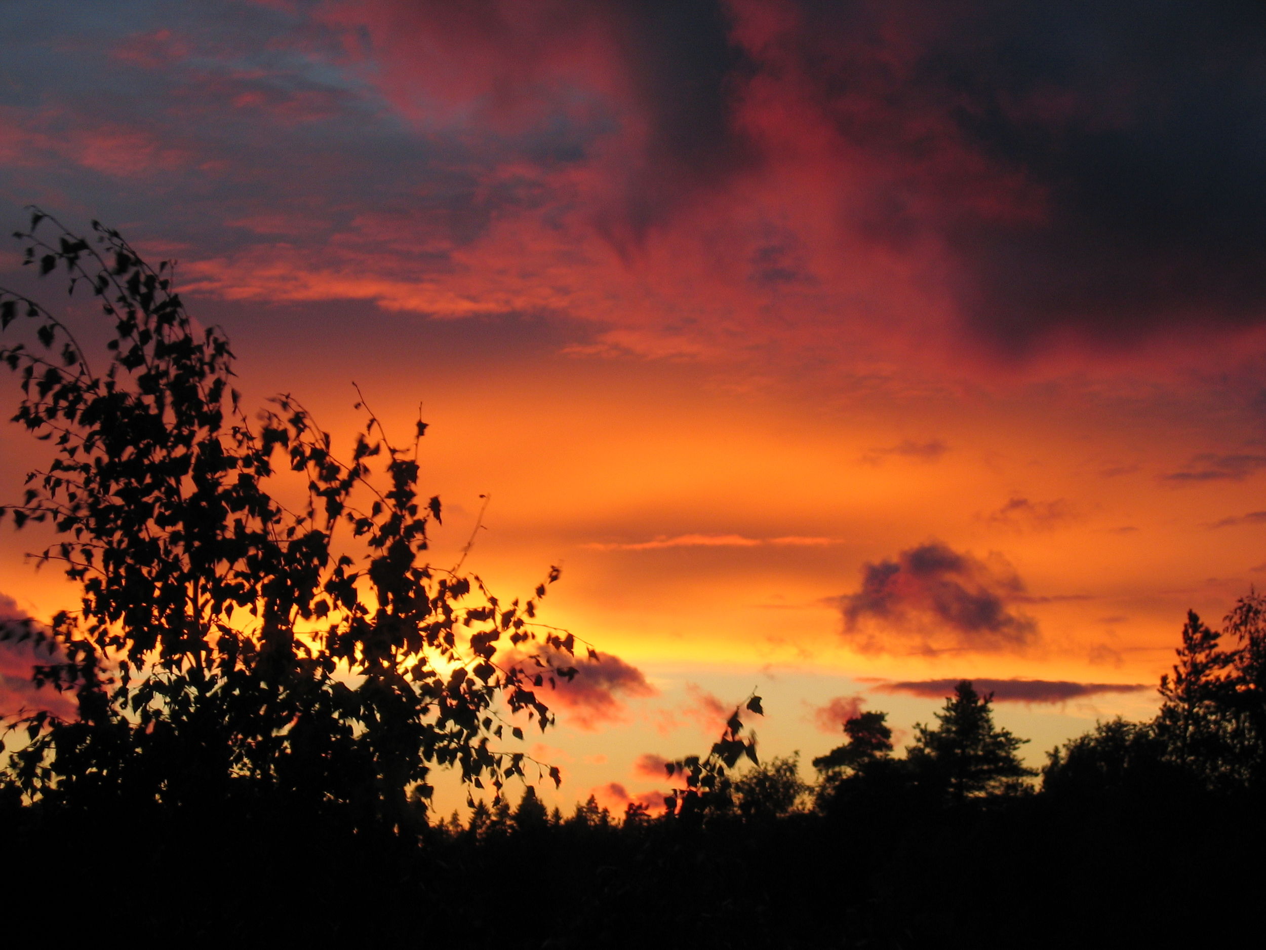 Auringonlaskun hetkiä