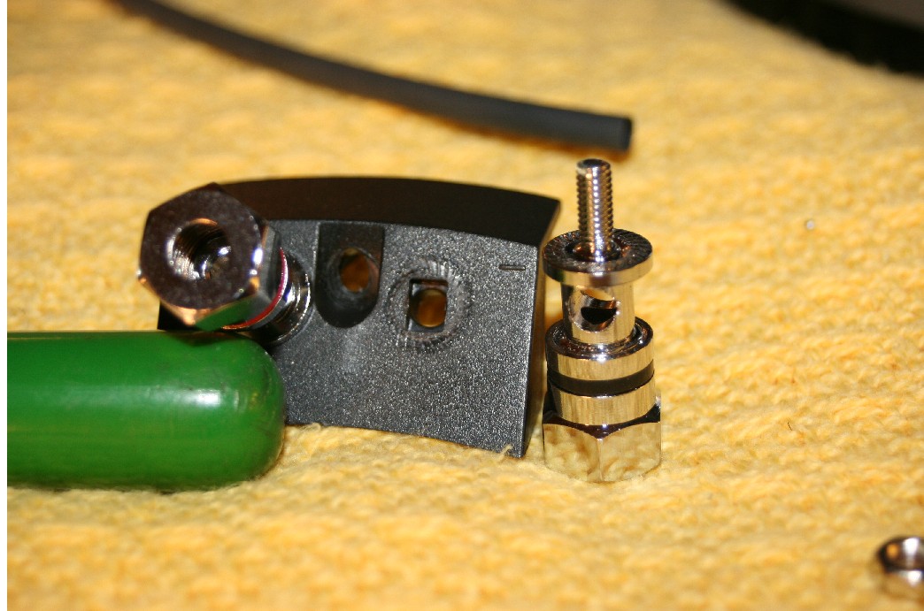 CSS SDX15 kaiutinterminaali