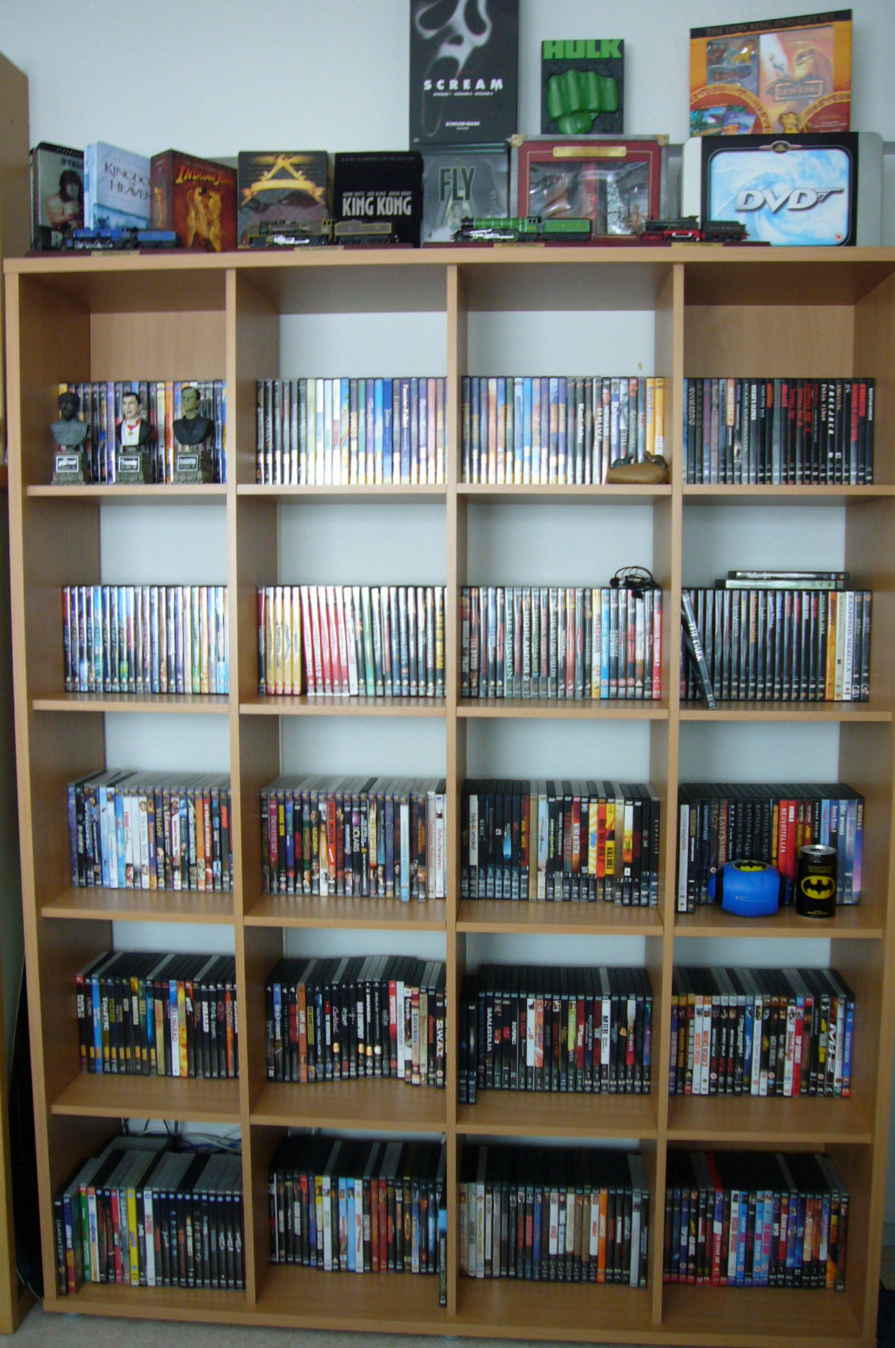 DVD-hylly
