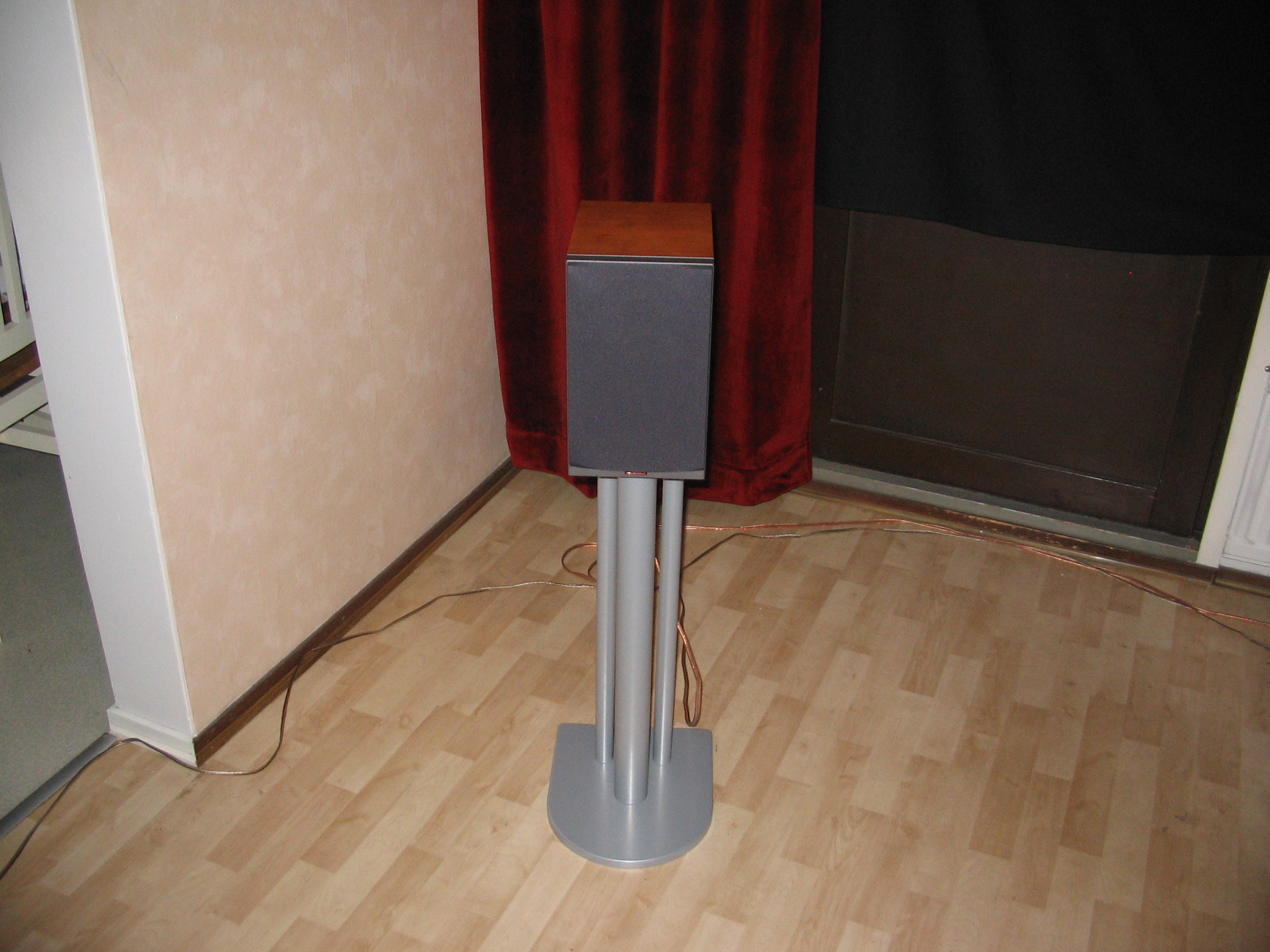 Dynaudio A42