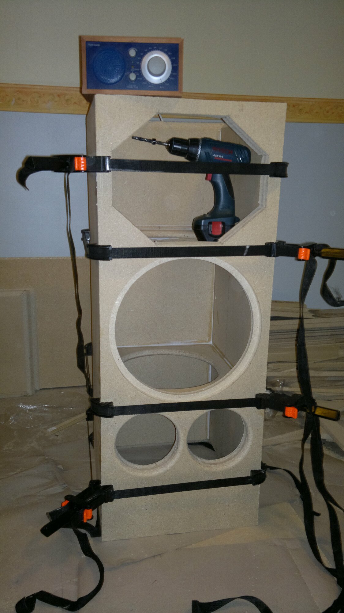 HM-100dB/W liimauksessa