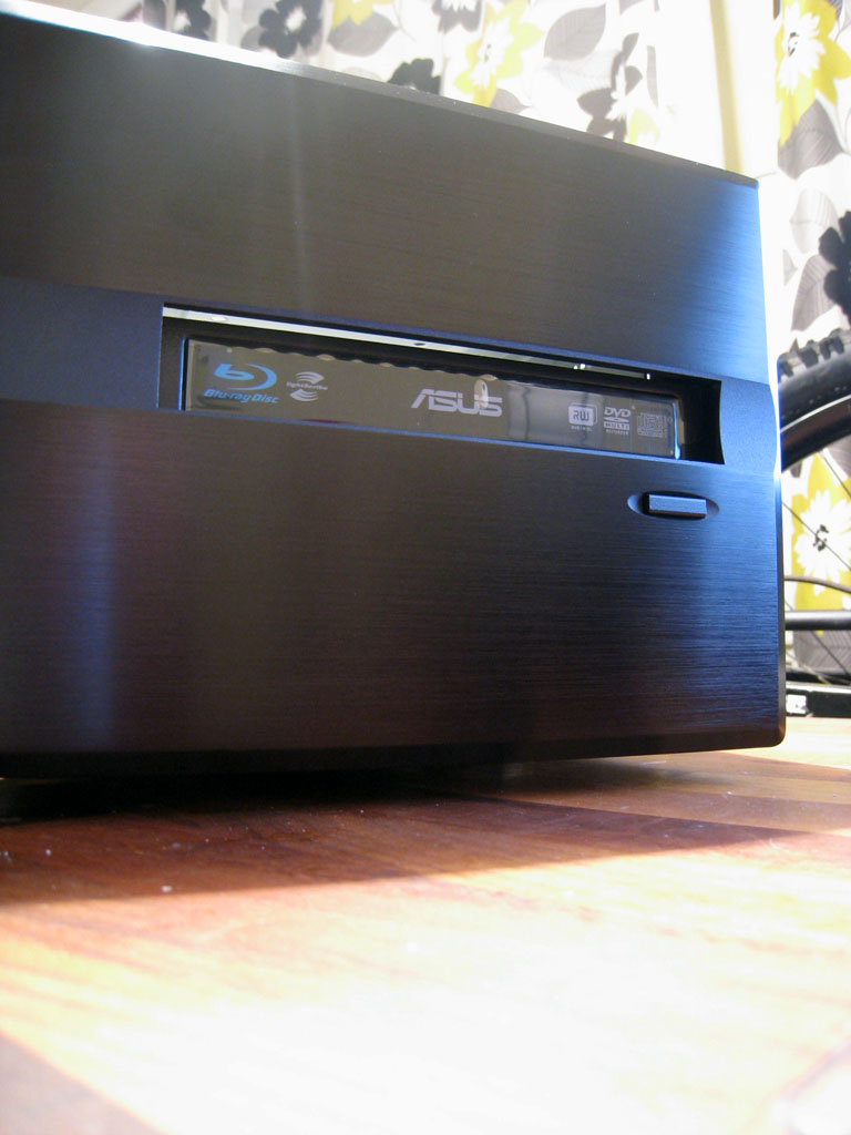HTPC-projekti - Silverstone LC10b-e