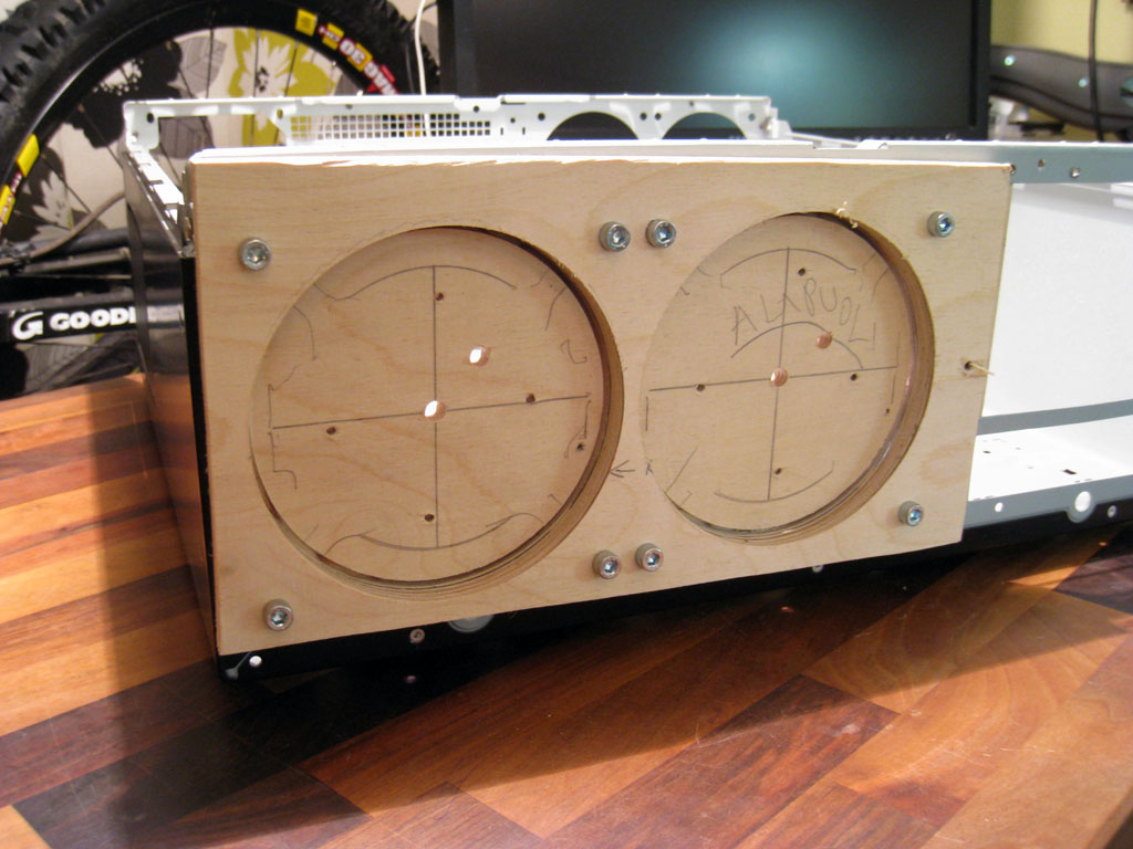 HTPC-projekti - Silverstone LC10b-e