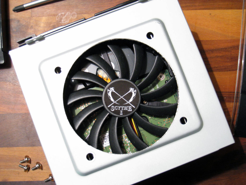 HTPC-projekti - Silverstone LC10b-e