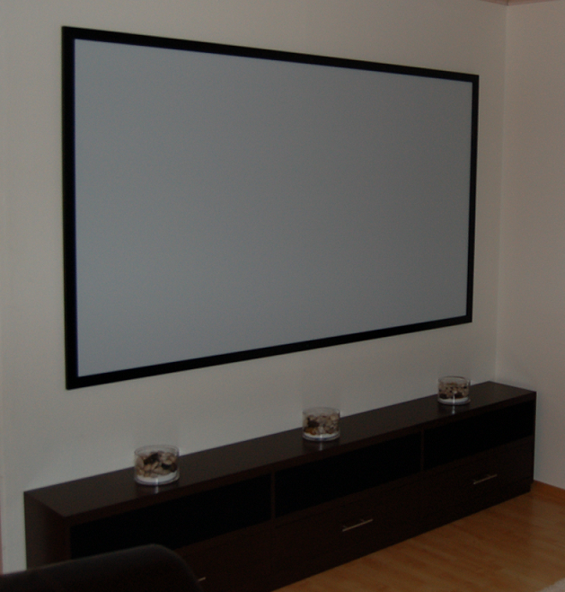 jmcinen-olohuone-screeni-10-2006-A