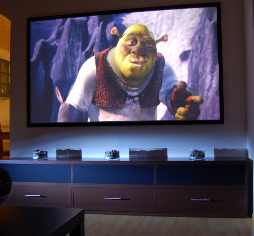 jmcinen-olohuone-screeni-10-2006-D