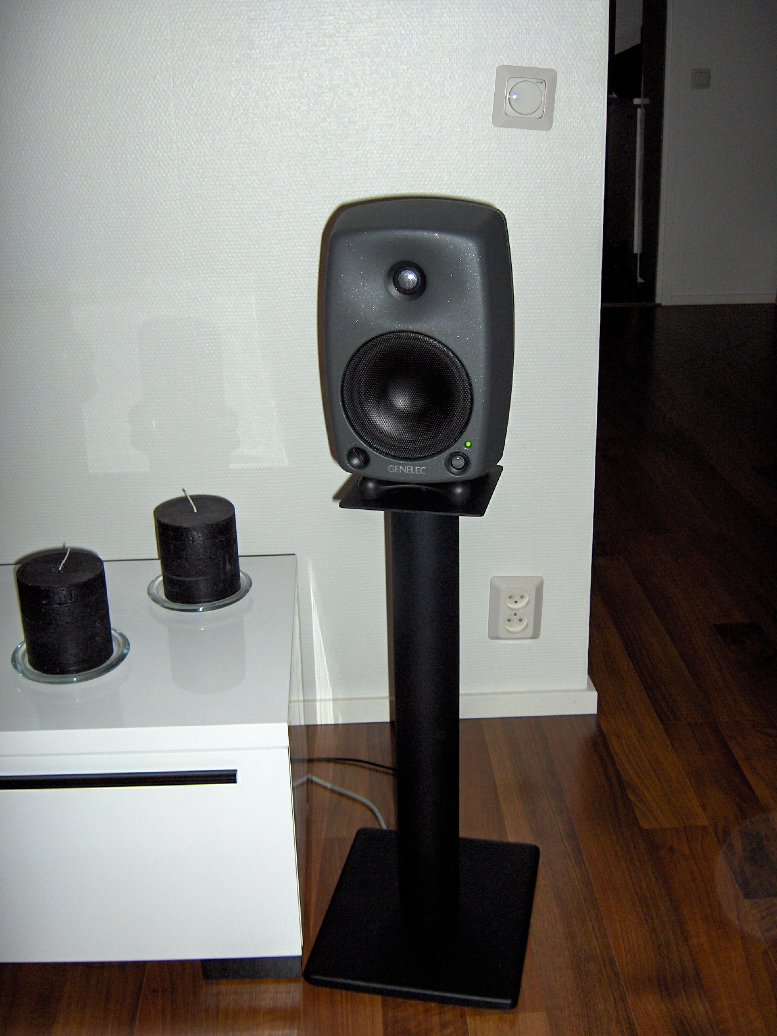 Kotiteatterisettiä!