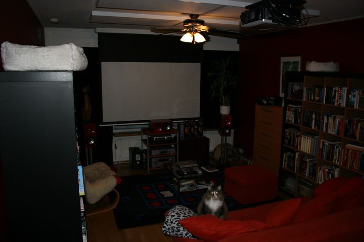 Kuvia kotiteatterista