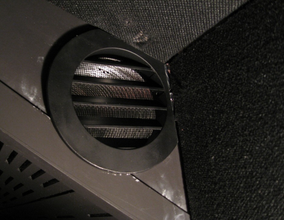 Laitekaapin lisäilmastointi