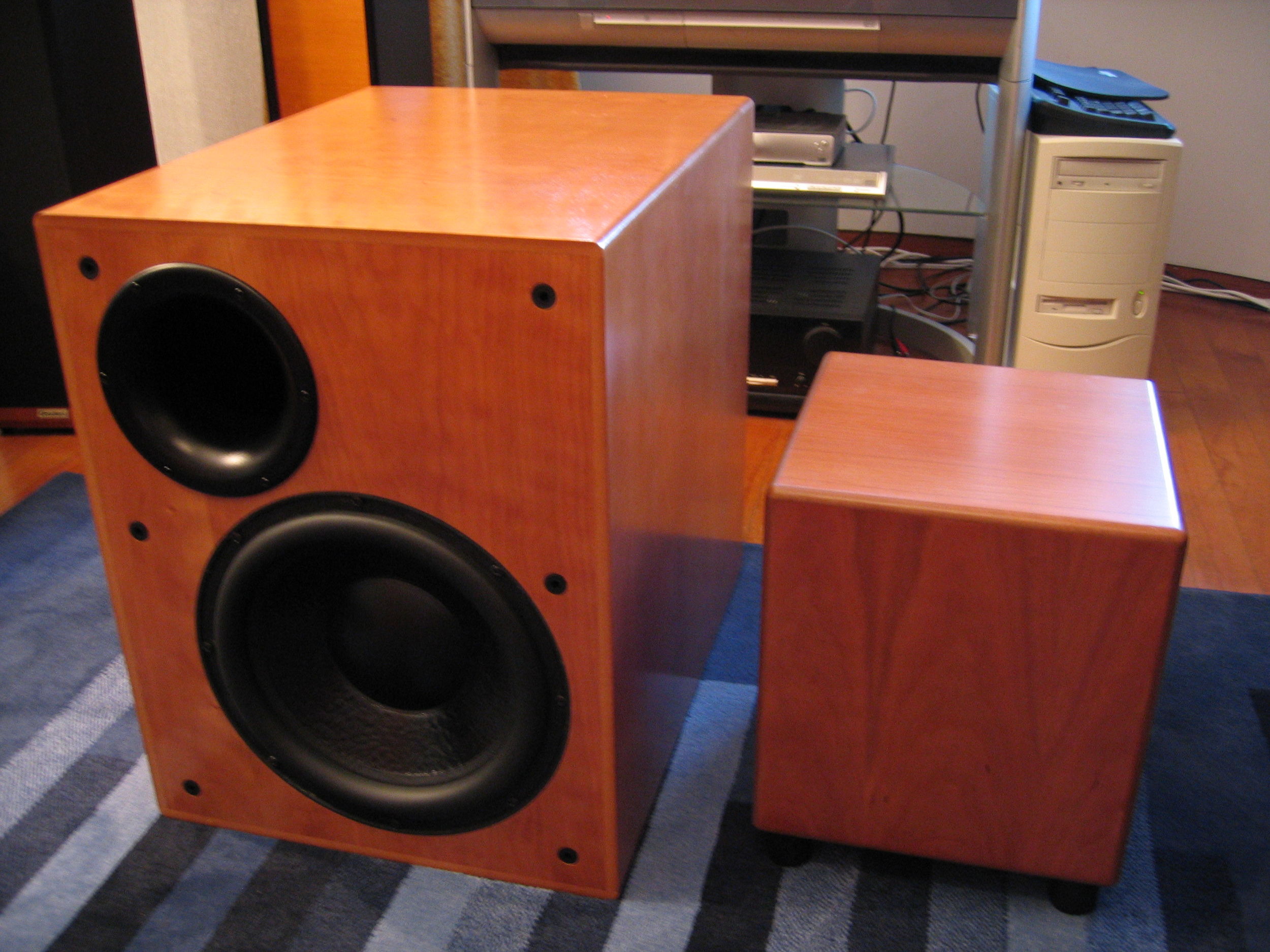 Monolith ja XLS200-DF cherry vertailu