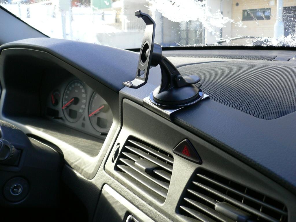 Navin kiinnitys V70 -01