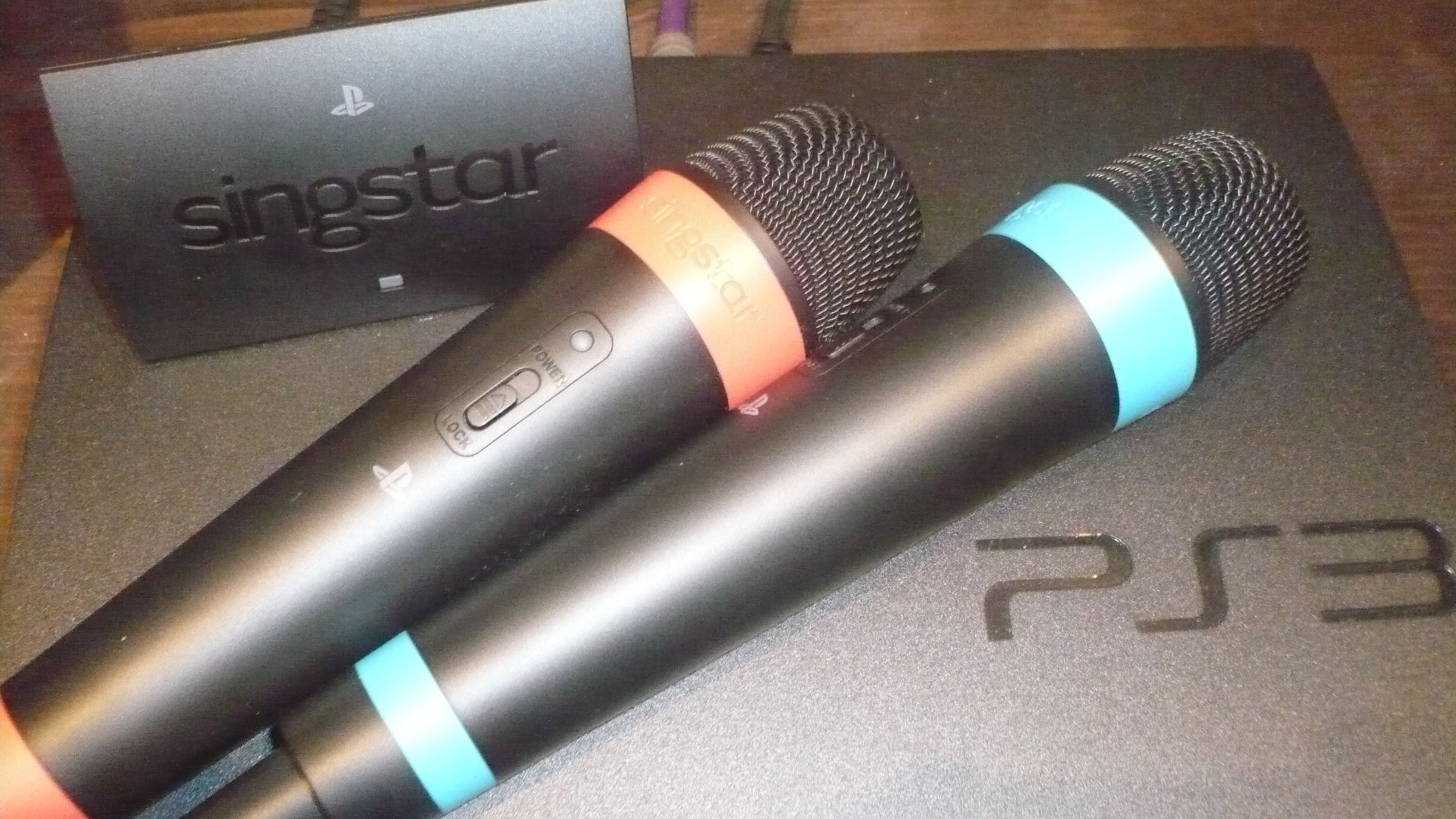 PS3 & singstar mikit