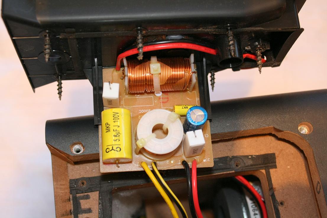 Q Acoustics jakosuodin