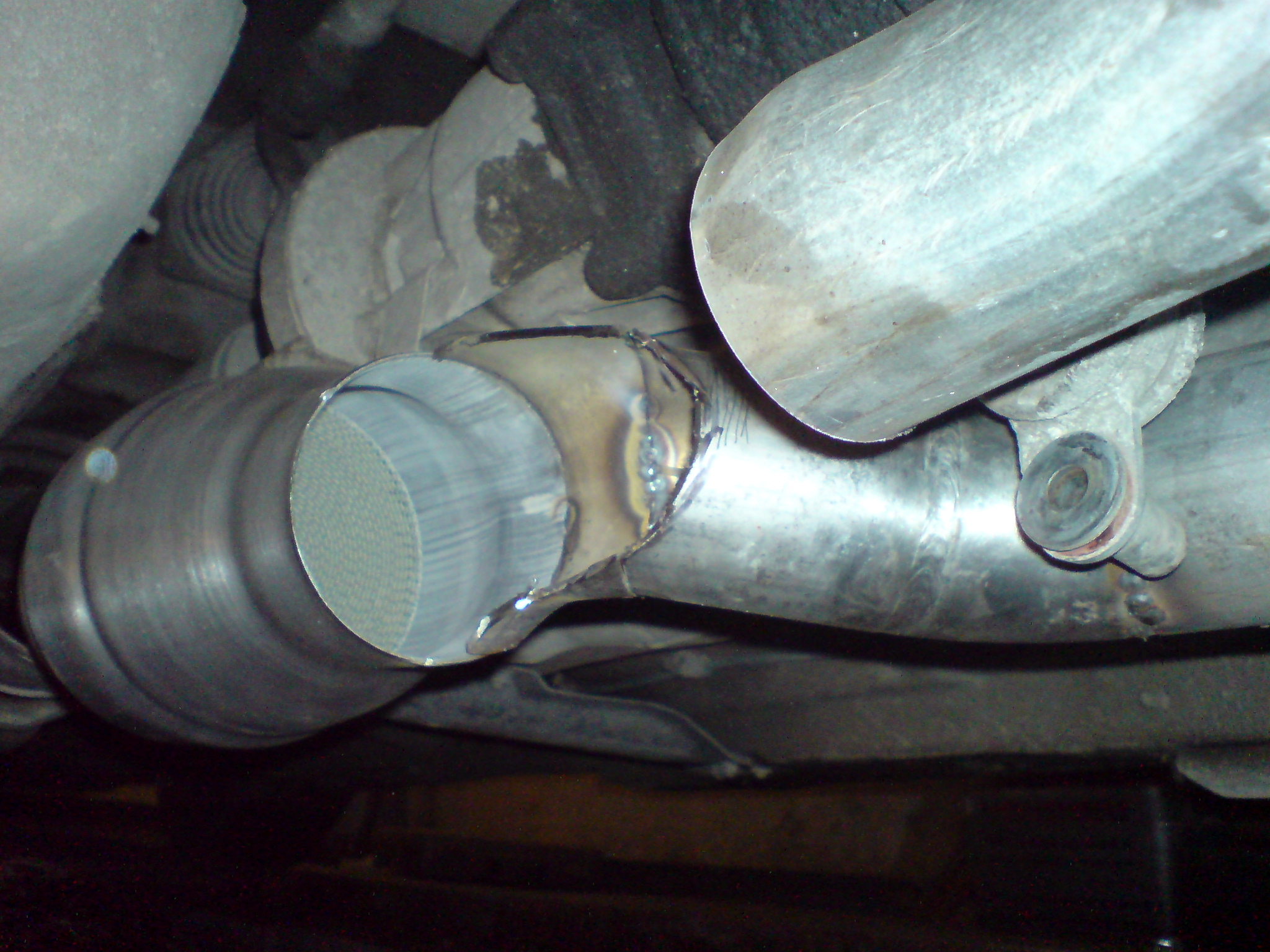 RST_downpipet_ja_katti_1