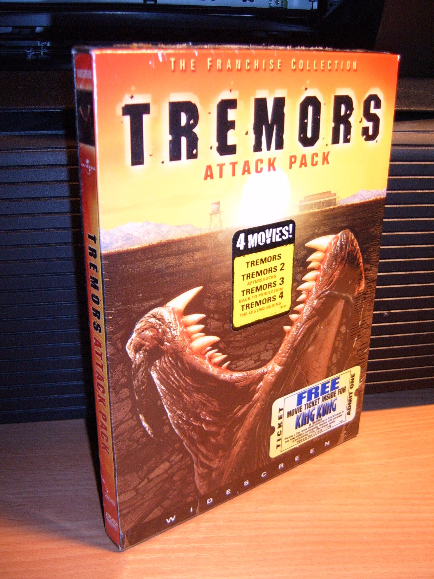 Tremors Attack Pack R1