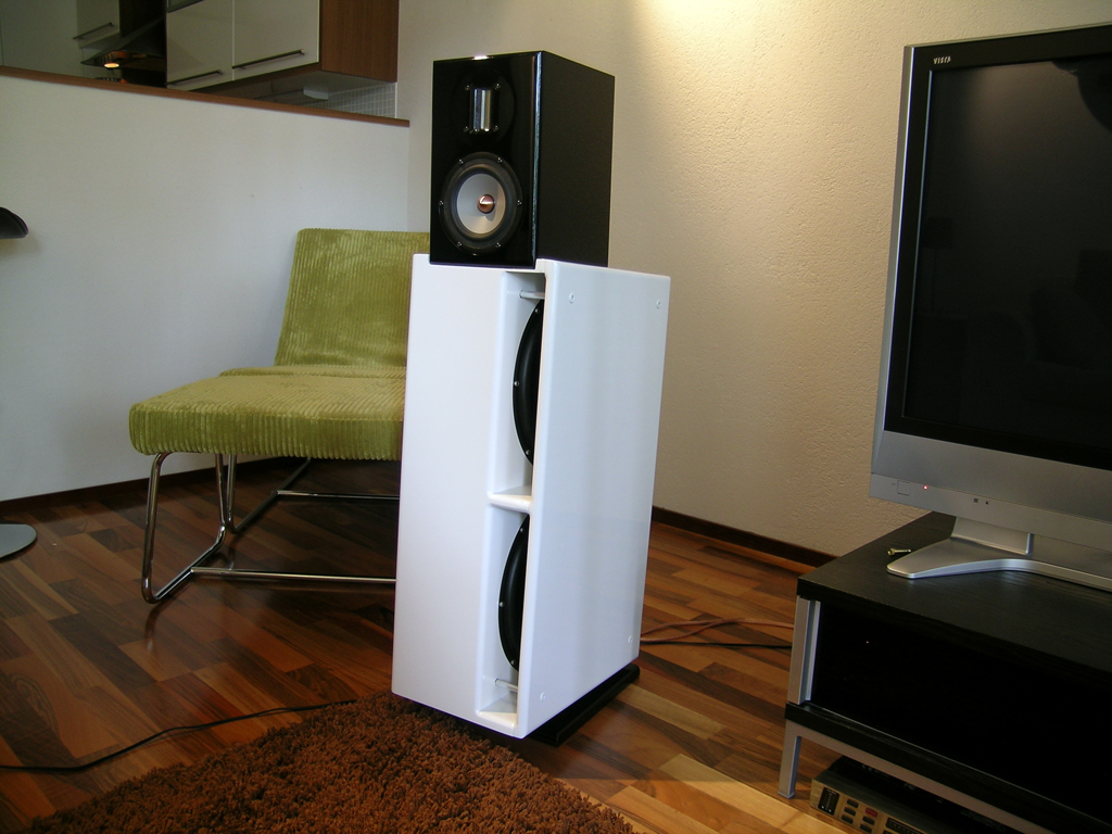 Troels_Mini_Monitor_bassot_-1