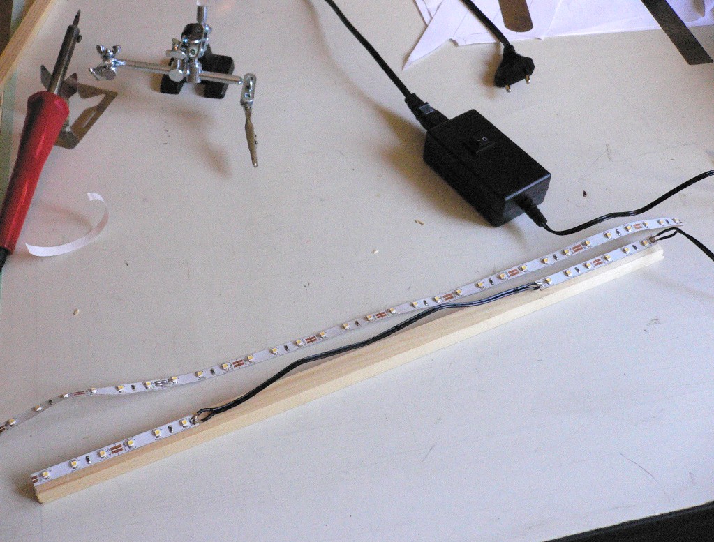 yhden hyllyn palikka